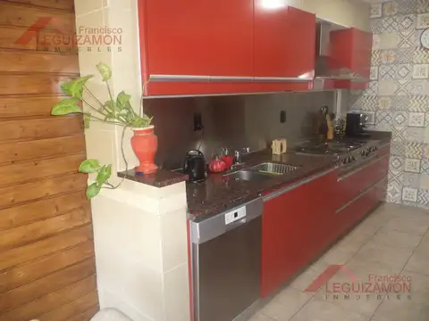Casa en Venta al Este