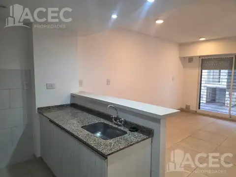Departamento en Alquiler en Republica De La Sexta, $ 400.000