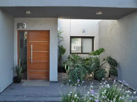 Casa 3 ambientes con 2 baños