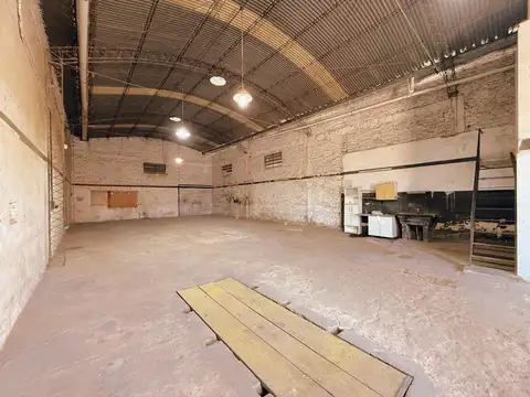 Local en Alquiler en Alvear, $ 900.000