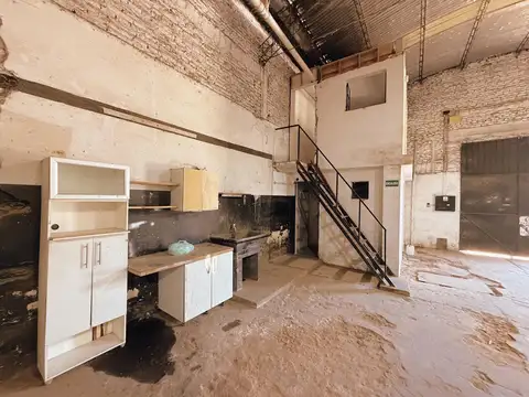 Local en Alquiler en Alvear, $ 900.000