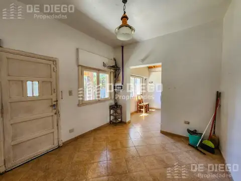 Casa en Venta en Villa Gobernador Udaondo, USD 250.000