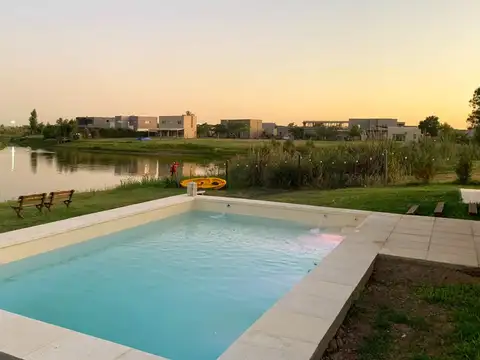 Casa en Alquiler de 3 dormitorios