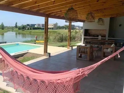 Casa en Alquiler en El Canton - Norte, USD 1.600