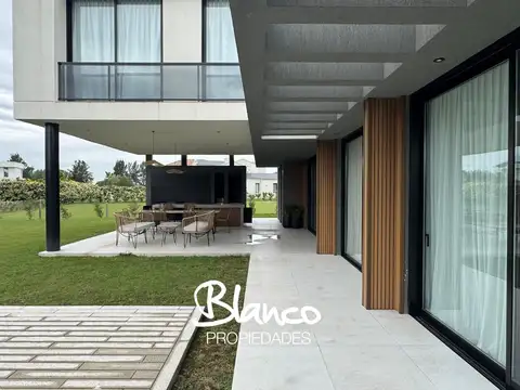 Casa en Venta en Pilara, USD 700.000