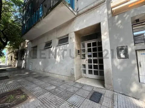VENTA 3 AMBIENTES - SAAVEDRA - MUY LUMINOSO Y SILENCIOSO - POR ESCALERA