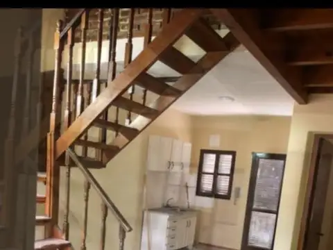 VENDO DUPLEX DOS HABITACIONES EN COMPLEJO CERRADO MERLO SUR