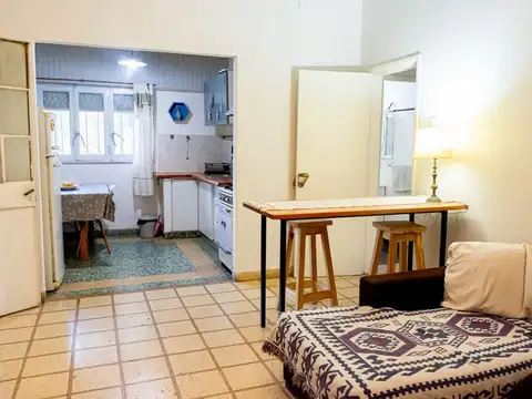 CASA 3 DORMITORIOS EN VENTA EN LA PLATA CON PATIO