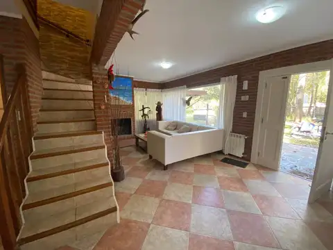 Casa en Venta en Carilo, USD 340.000