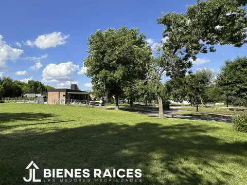 Terreno en Venta 25  mts Fondo