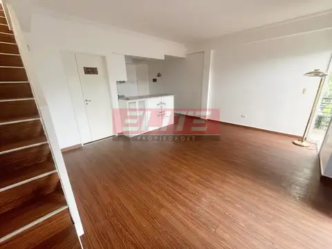 Depto Tipo Casa en Venta de 2 ambientes