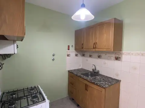 Dto dos dormitorios con patio en Planta Baja.