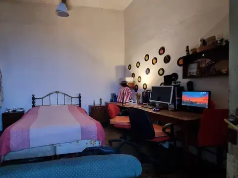 VENTA CASA 3 AMBIENTES CON JARDÌN, LOTE DE 8,66 X 29,14