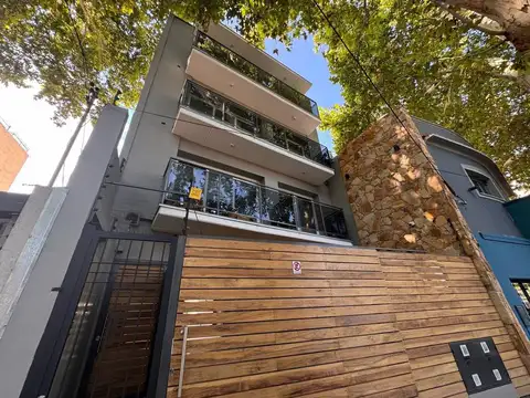 VENTA Departamento de Categoría 5ta Sección Ciudad