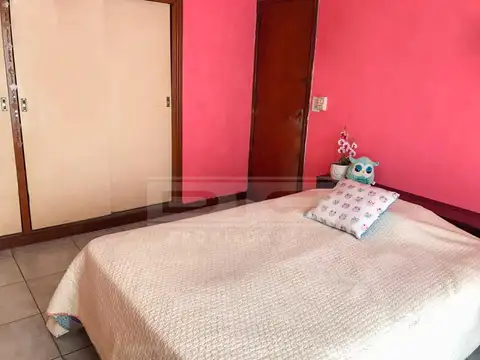 Depto Tipo Casa en Venta 40 años