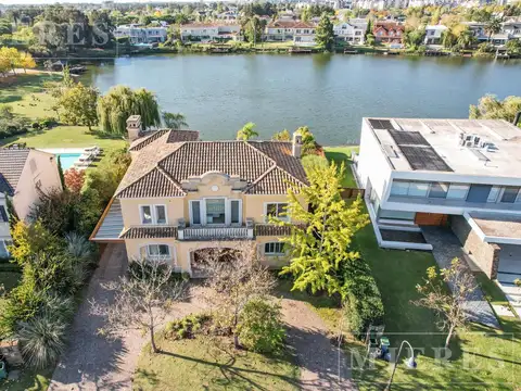 Casa en Alquiler  a La Laguna en Los Castores, Nordelta.