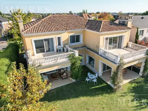 Casa en Alquiler de 4 dormitorios