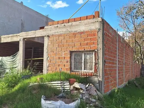 RBS. SE VENDE TERRENO CON LOSA, BARRIO ATARDECERES DE TORCUA