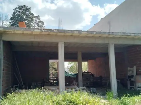 Se Vende Terreno Con Losa, Barrio Atardeceres De