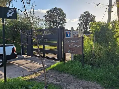 Se Vende Terreno Con Losa, Barrio Atardeceres De