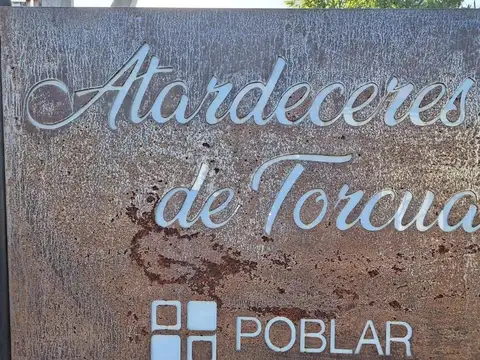RBS. SE VENDE TERRENO CON LOSA, BARRIO ATARDECERES DE TORCUA