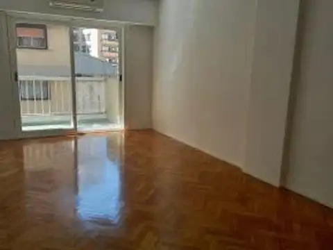 Recoleta Dos ambientes ATIPICO baño toilette cocina office impecable 63 m2