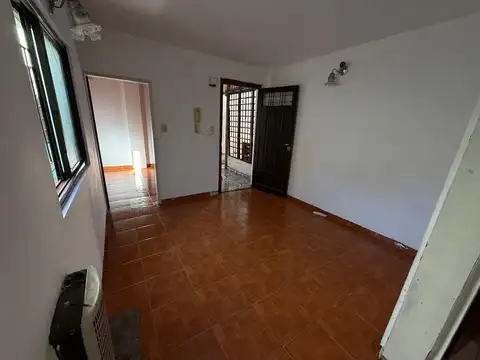Depto Tipo Casa en Venta en Ituzaingo Norte, $ 65.000