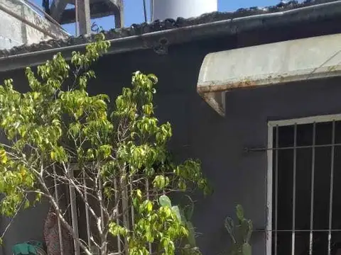 Pichincha 1100, Piso 0