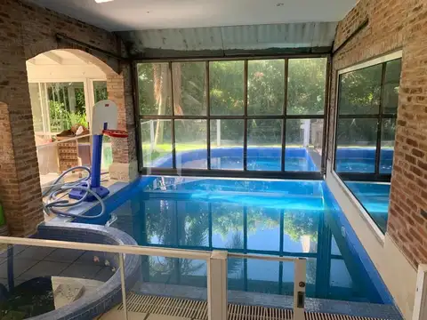 Casa 6 ambientes con 3 baños