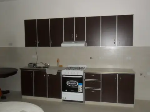 Venta 3 phs en block en Barrio Versailles