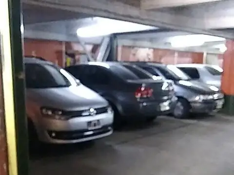 Avenida Mitre 1800, Piso PB