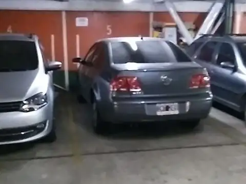 Cochera en Venta Cubierta