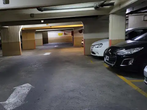 Vicente F López  al 100, Martinez