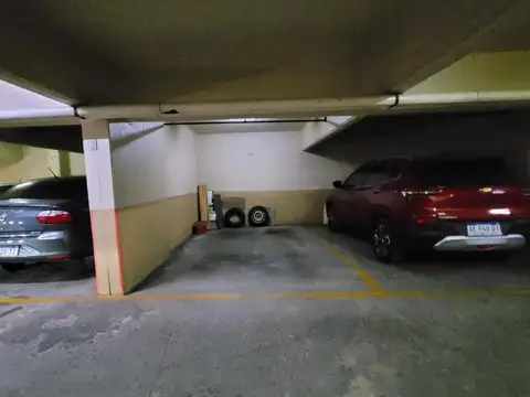 Vicente F López  al 100, Martinez