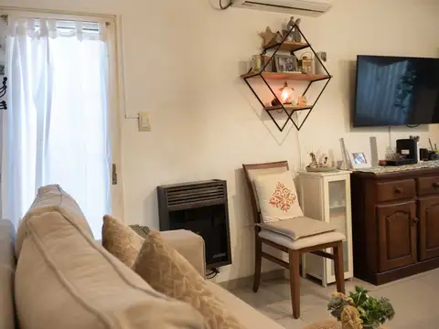 Depto Tipo Casa en Venta 53 años