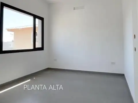 Departamento en Venta con 3 cocheras