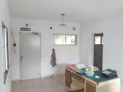 Galpon en Venta 34  mts Fondo