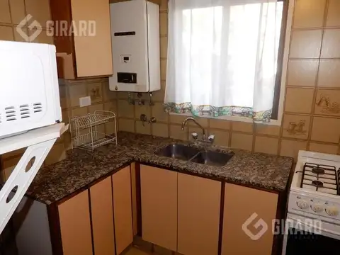 Departamento 1 ambiente luminoso- Plaza Colon