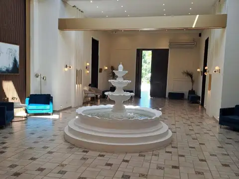 Edificio Comercial en venta - 12 Dormitorios 13 Baños - Cañuelas