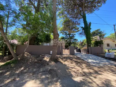 CALLE 303 ENTRE ALAMEDAS 208 Y 209