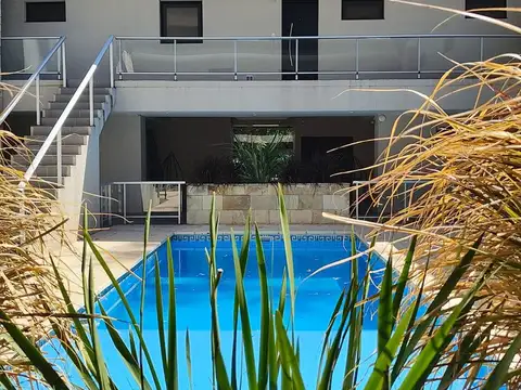 ALQUILER TEMPORAL DEPTO. PALMAS PILAR PISCINA
