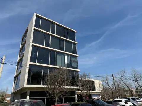 Oficina en Alquiler en Aldea Lago, USD 700