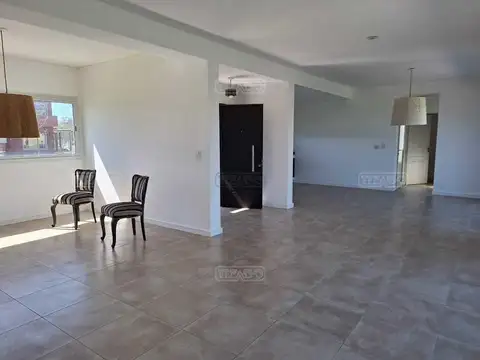 Boote y J Hernandez s/n