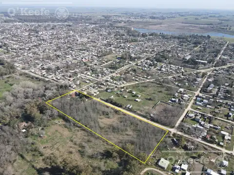 Casaquinta en  venta en San Vicente de 2.4 has