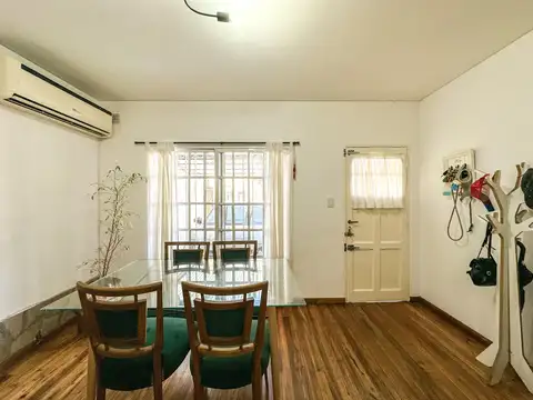 Depto Tipo Casa 5 ambientes con 2 baños