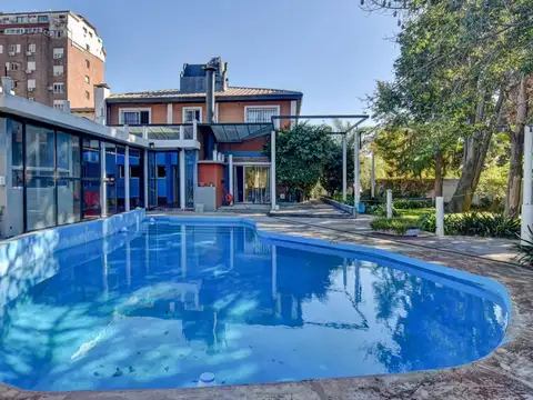 Venta casa 6 ambientes Don Torcuato parque pileta