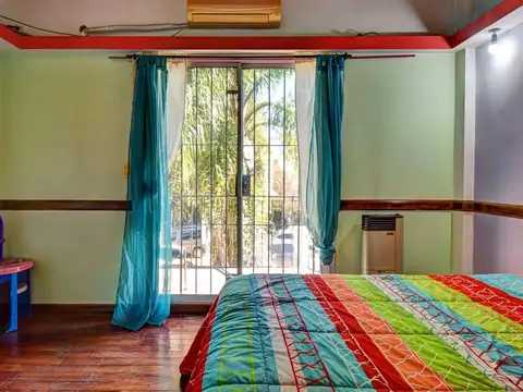 Casa 6 ambientes con 3 baños