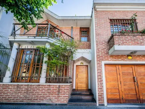 Casa 4 ambientes con 3 baños