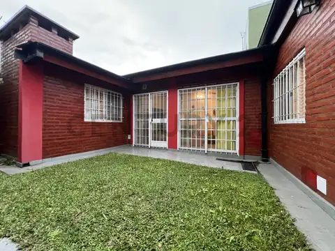 VENTA CASA ALTOS DE PODESTA 3 AMBIENTES CON GALERIA
