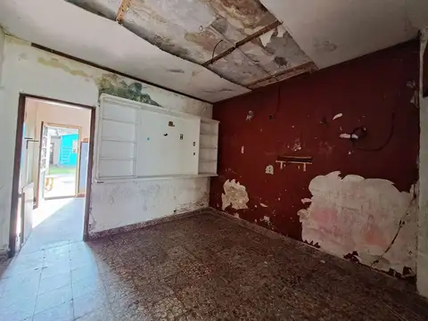 CASA EN VENTA EN MORENO CENTRO